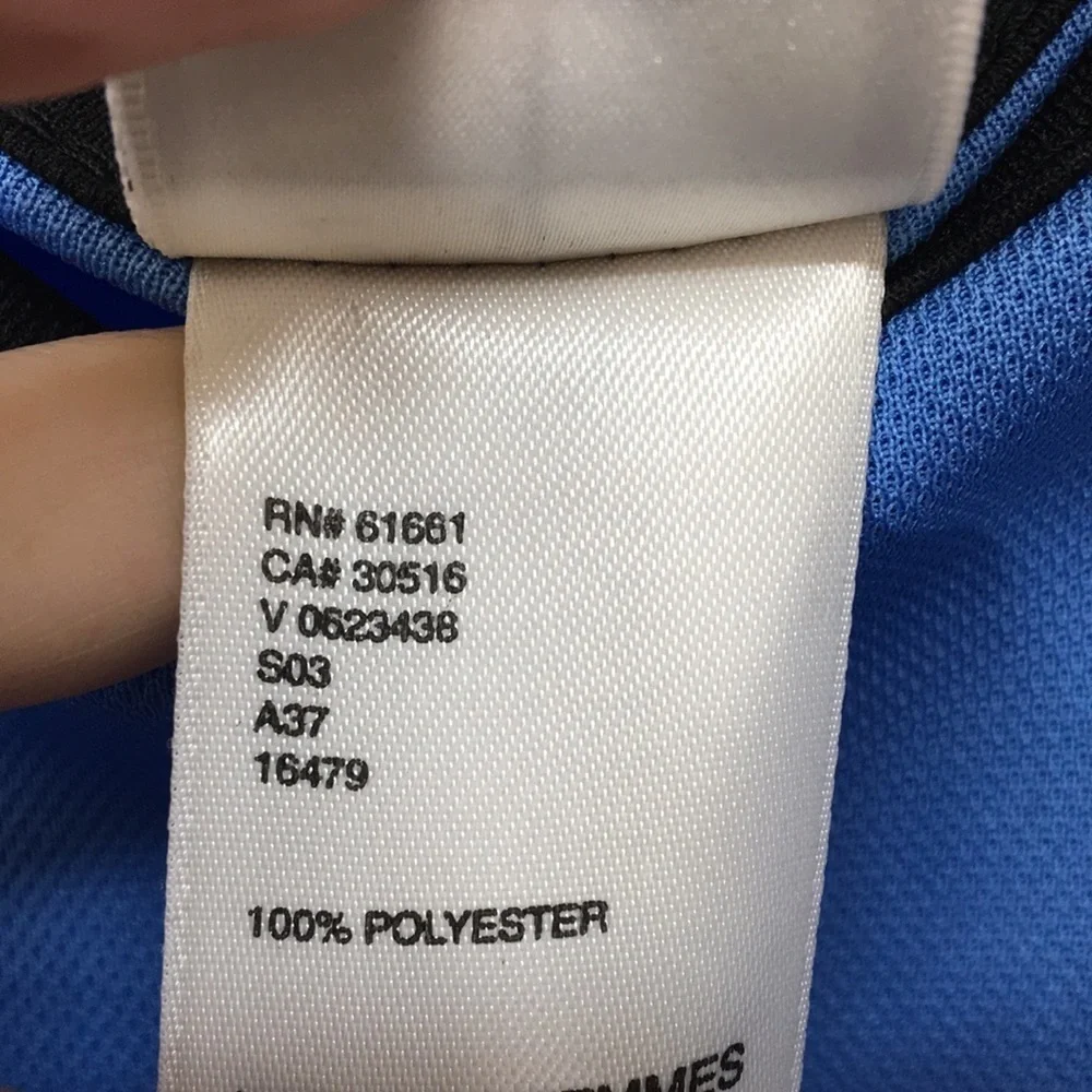 The North Face Women’s Blue Athletic Top Size M Like-NEW Condition - Picture 4 of 7